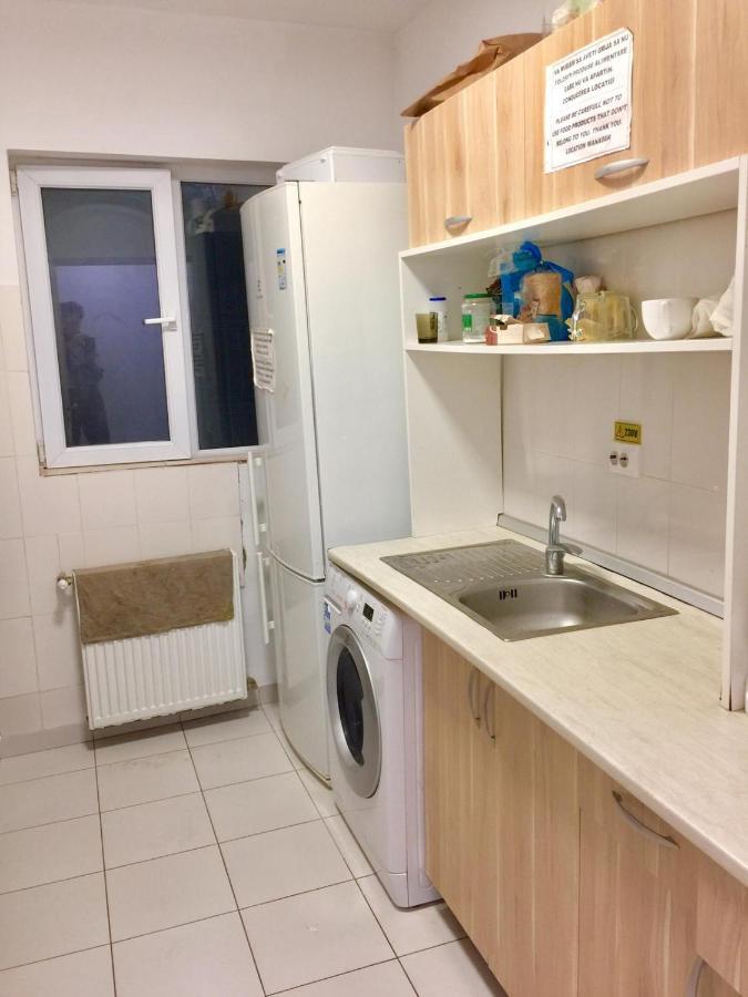 Downtown Hostel ブラショフ エクステリア 写真