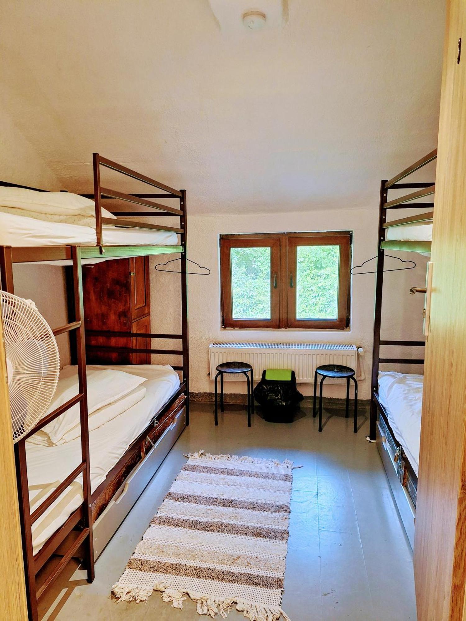 Downtown Hostel ブラショフ エクステリア 写真